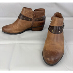 Clarks Western Ankle Booties Brown Leather Low Heel Studs Comfort Boho Boots 9M